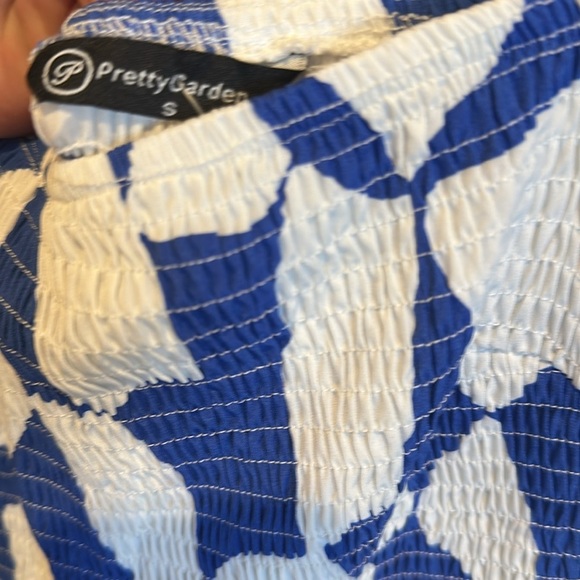 Pretty Garden white/blue print short sleeve smocked lined midi dress size S NWT - Picture 2 of 3